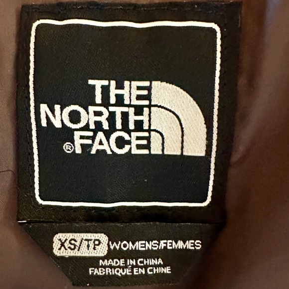 North Face Puffer Coat - Picture 6 of 7